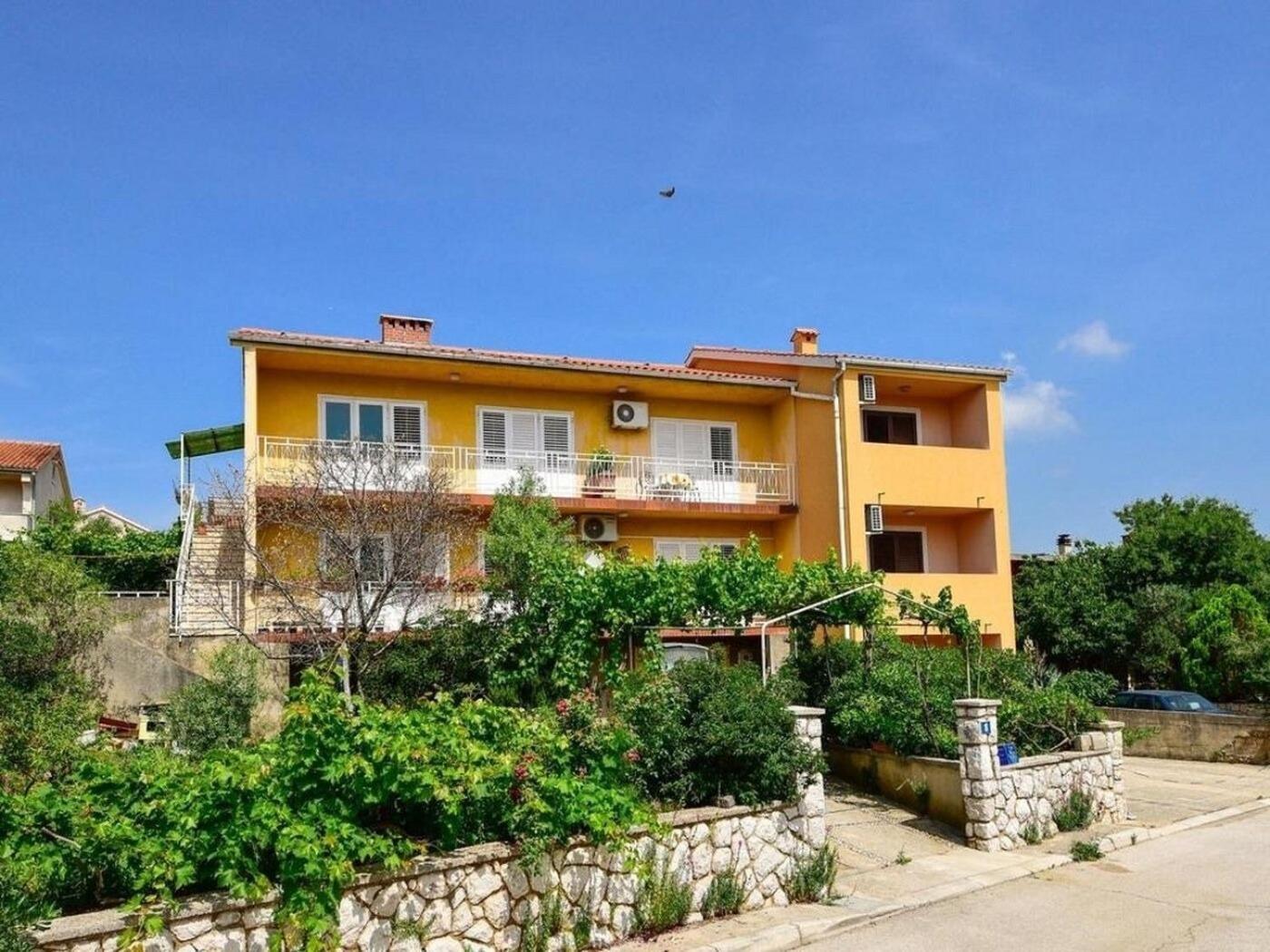 Apartments Marija Црес Экстерьер фото